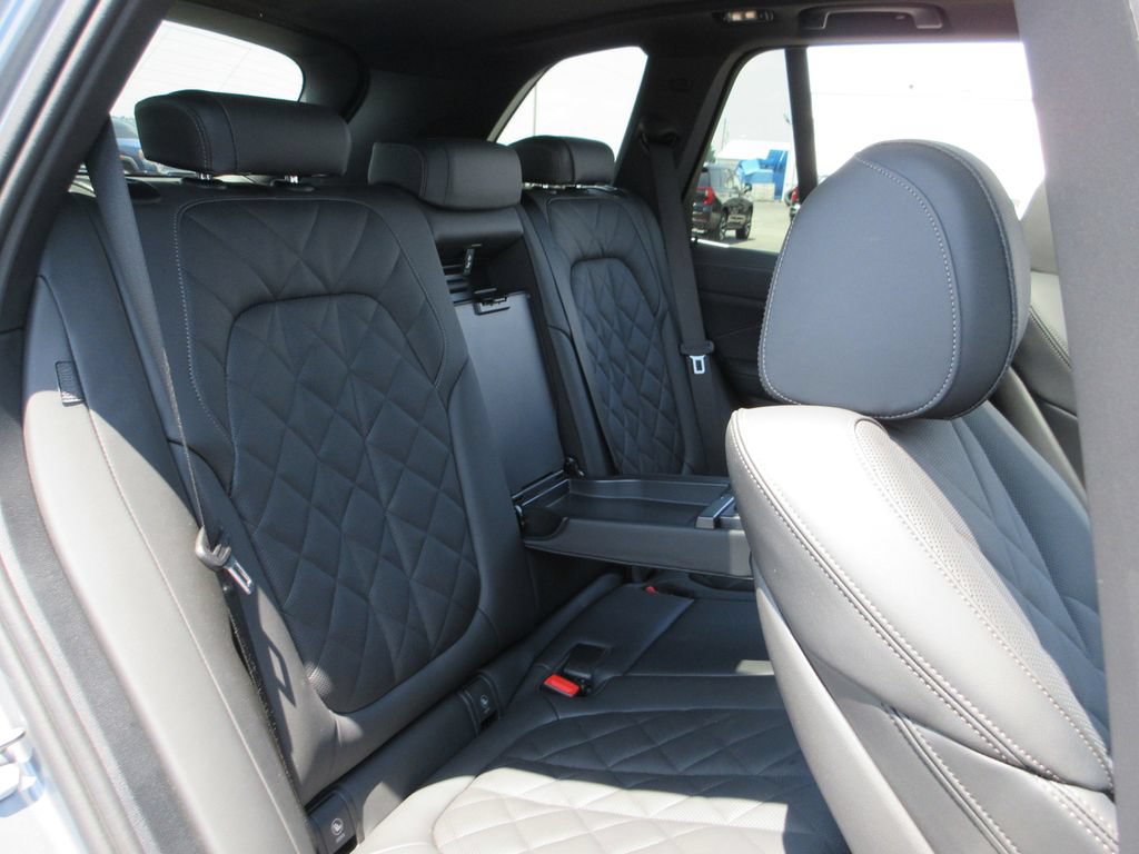 Used 2026 BMW X5 xDrive40i w/ Premium Package AWD/4WD image 24