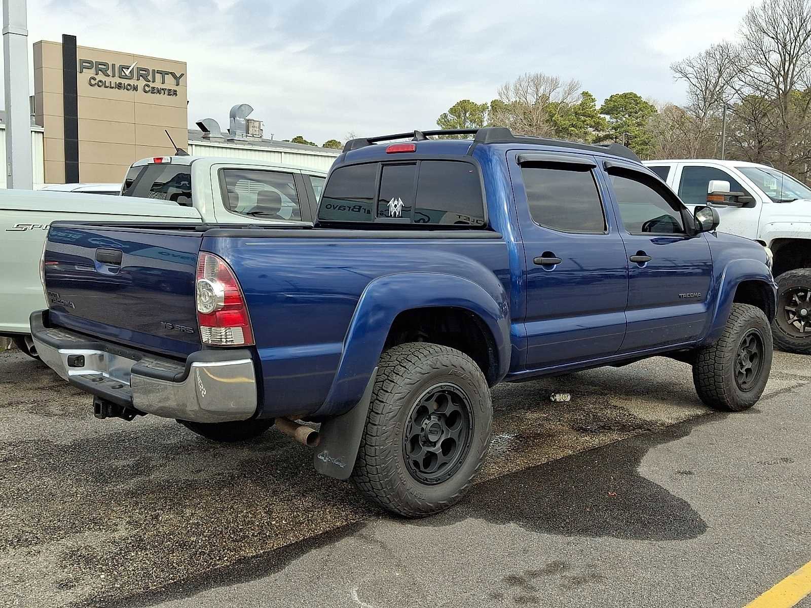 Used 2014 Toyota Tacoma 4x4 Double Cab image 3