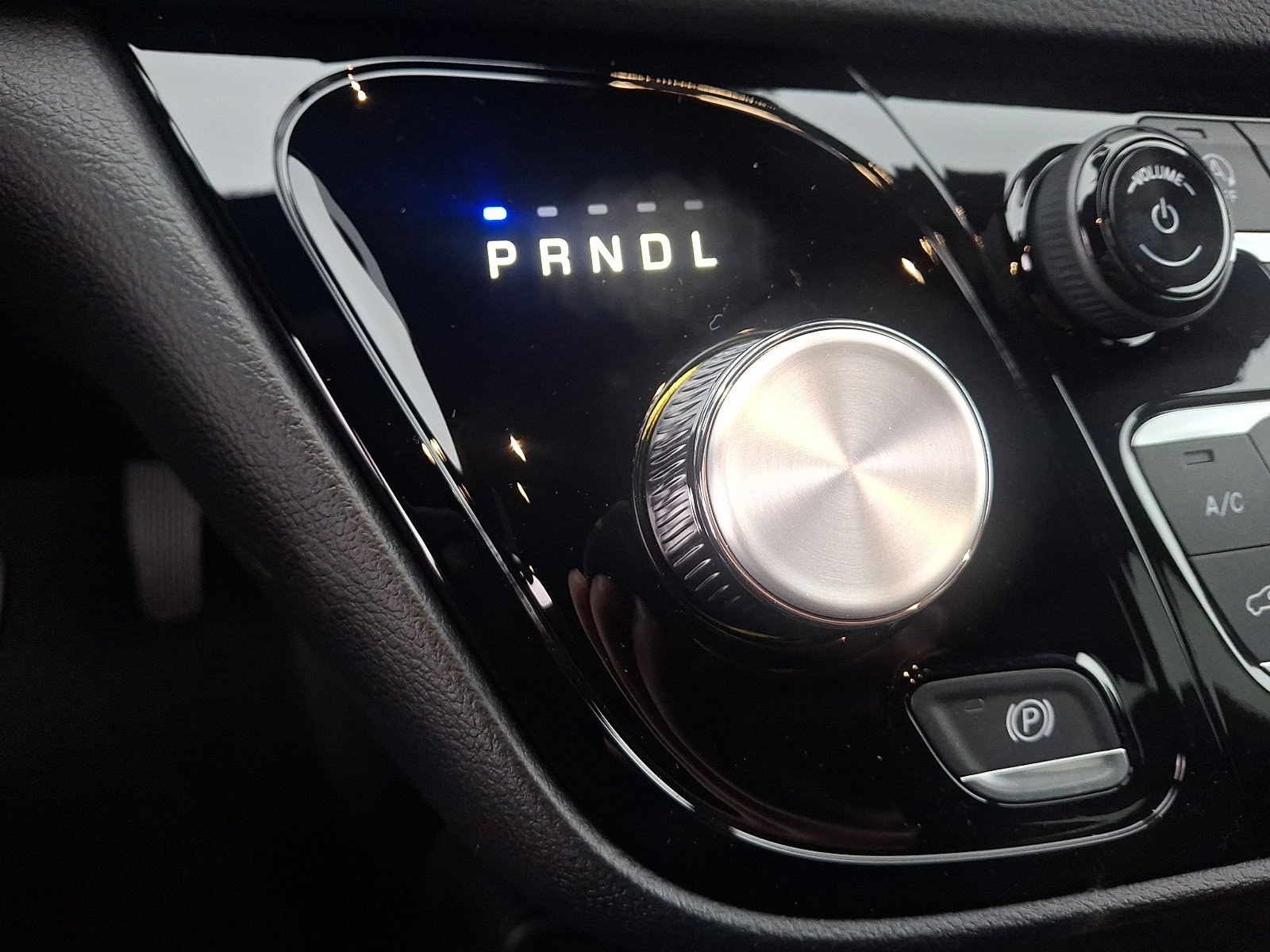 New 2026 Chrysler Voyager LX image 11