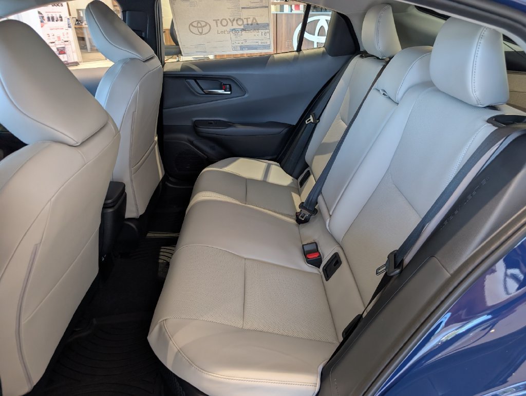 New 2027 Toyota Prius XLE FWD image 28