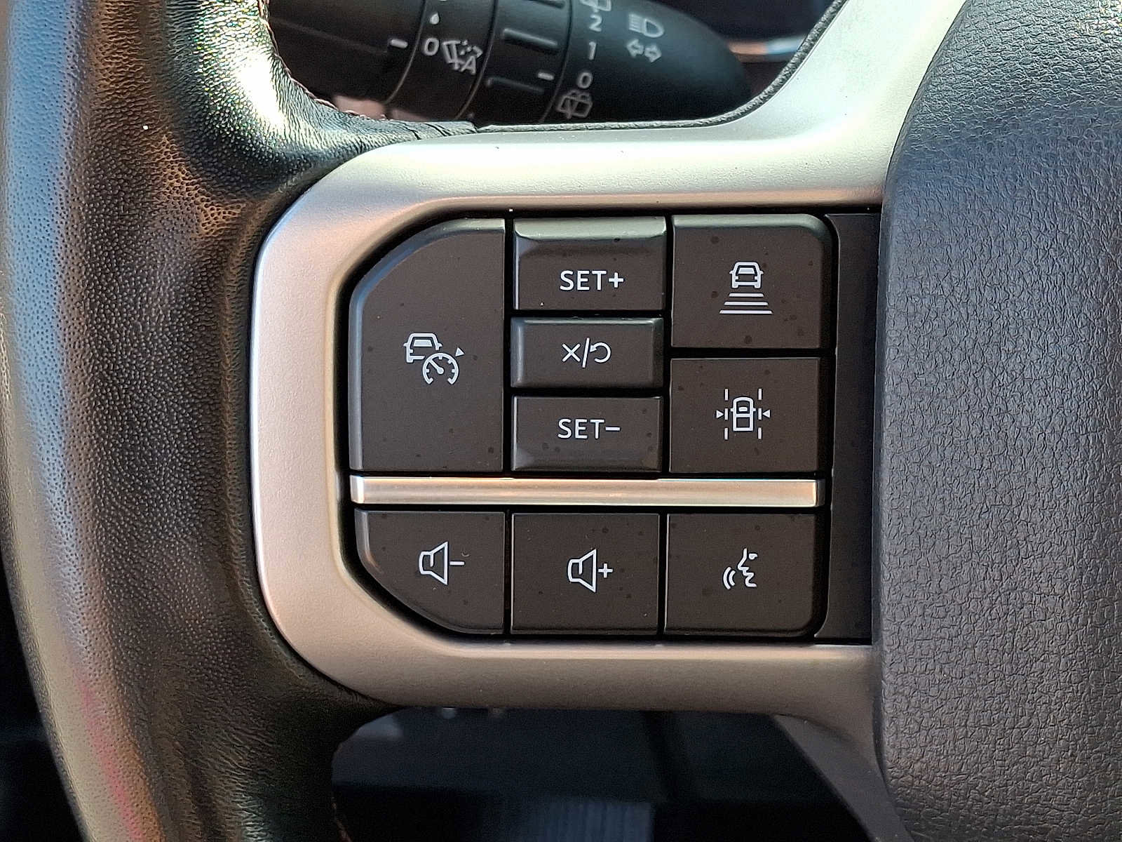 Used 2023 Ford Expedition Max Limited image 24