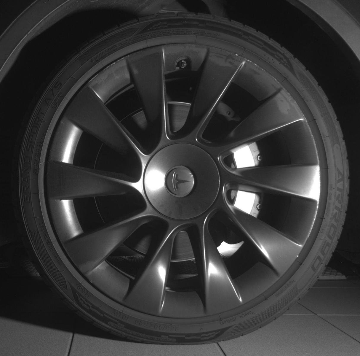 Used 2021 Tesla Model Y Long Range AWD/4WD image 9