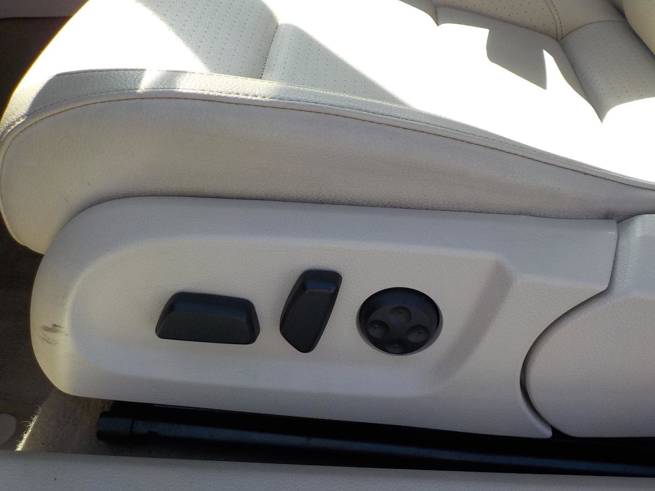 Used 2015 Volkswagen Eos Komfort image 16