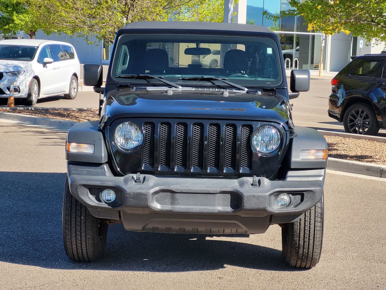 Used 2019 Jeep Wrangler Sport video 2