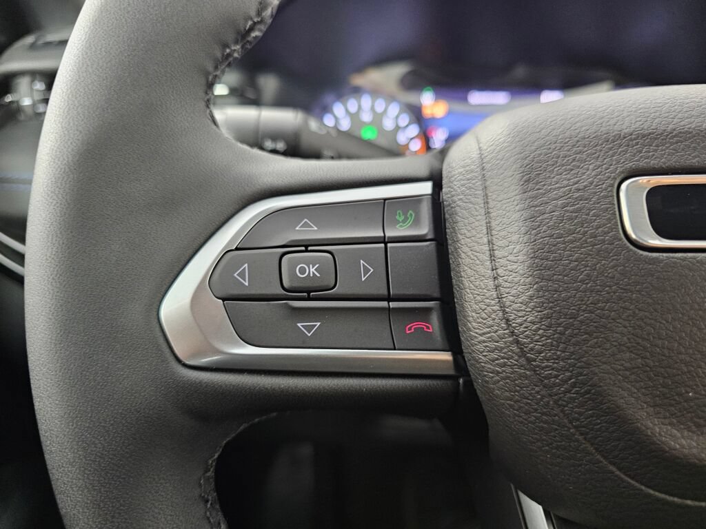 New 2026 Jeep Compass Latitude AWD/4WD image 22