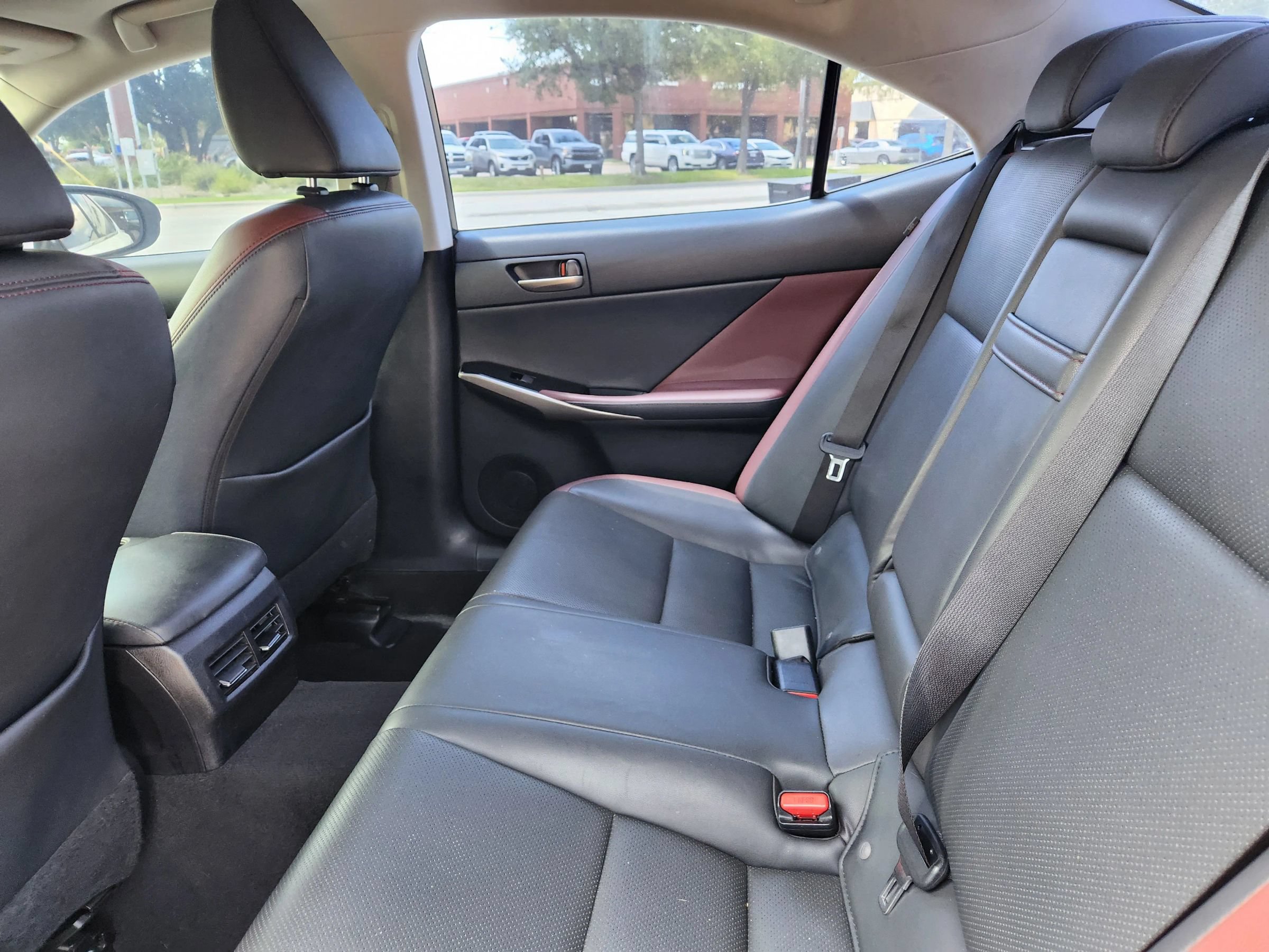 Used 2018 Lexus IS 300 w/ Accessory Package 2 RWD image 11