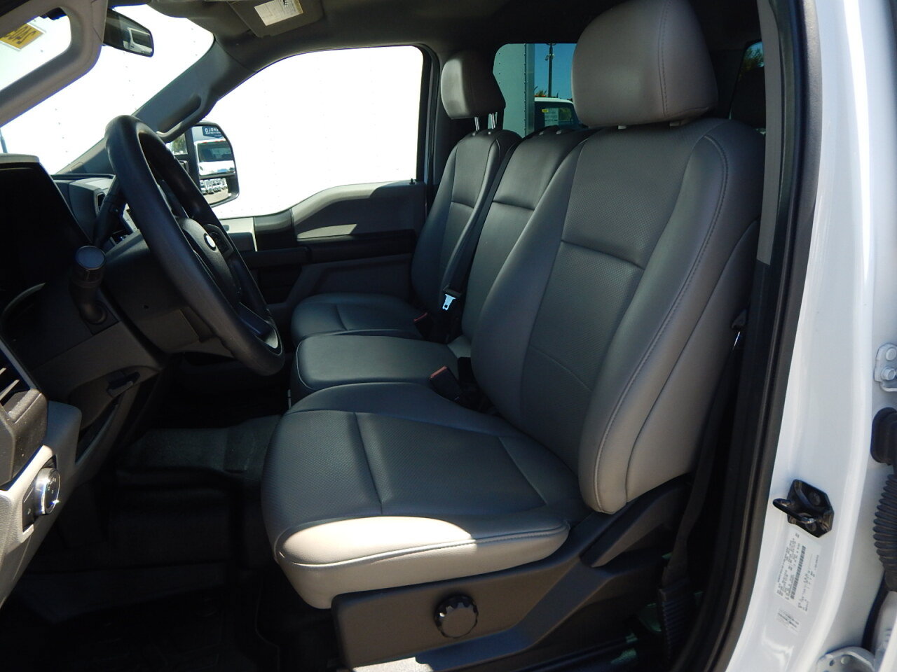 Used 2020 Ford F350 XL w/ Power Equipment Group RWD image 19