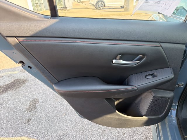 Used 2024 Nissan Sentra SR FWD image 30
