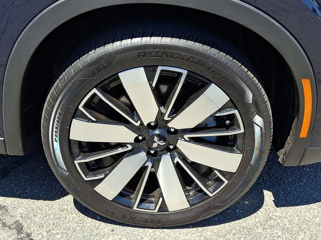 Used 2025 Mitsubishi Outlander SE AWD/4WD image 8