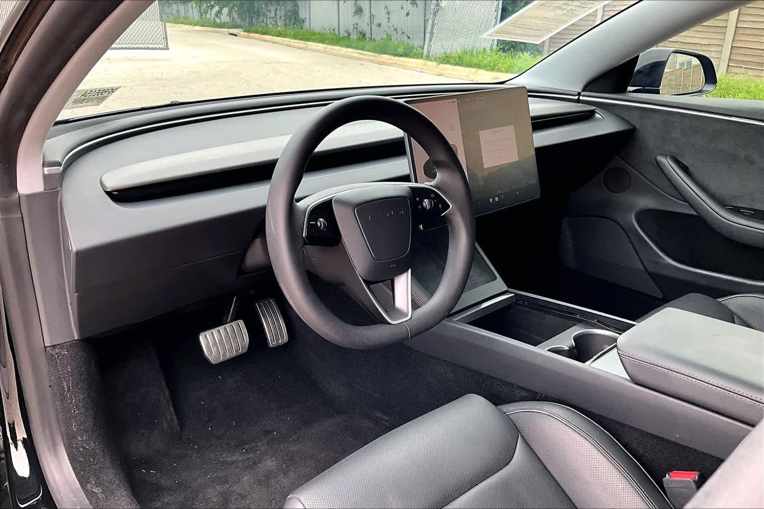 Used 2024 Tesla Model 3 Performance AWD/4WD image 17