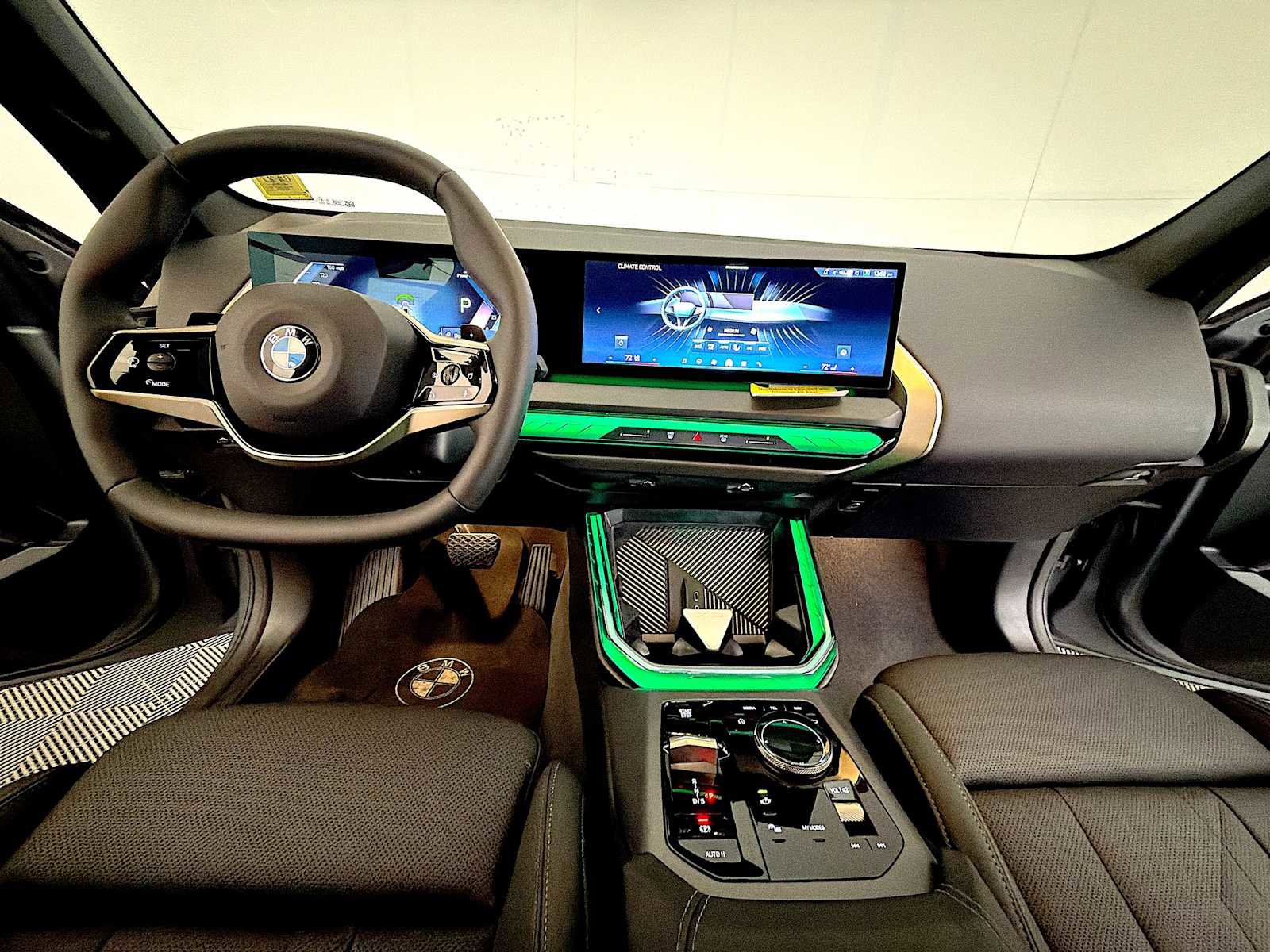 Certified 2025 BMW X3 xDrive30 w/ Premium Package AWD/4WD image 16