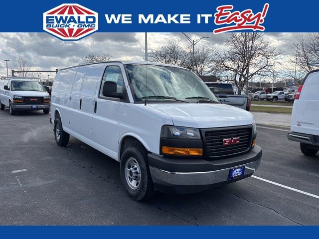New 2026 GMC Savana 3500 w/ Driver Convenience Package RWD image 1