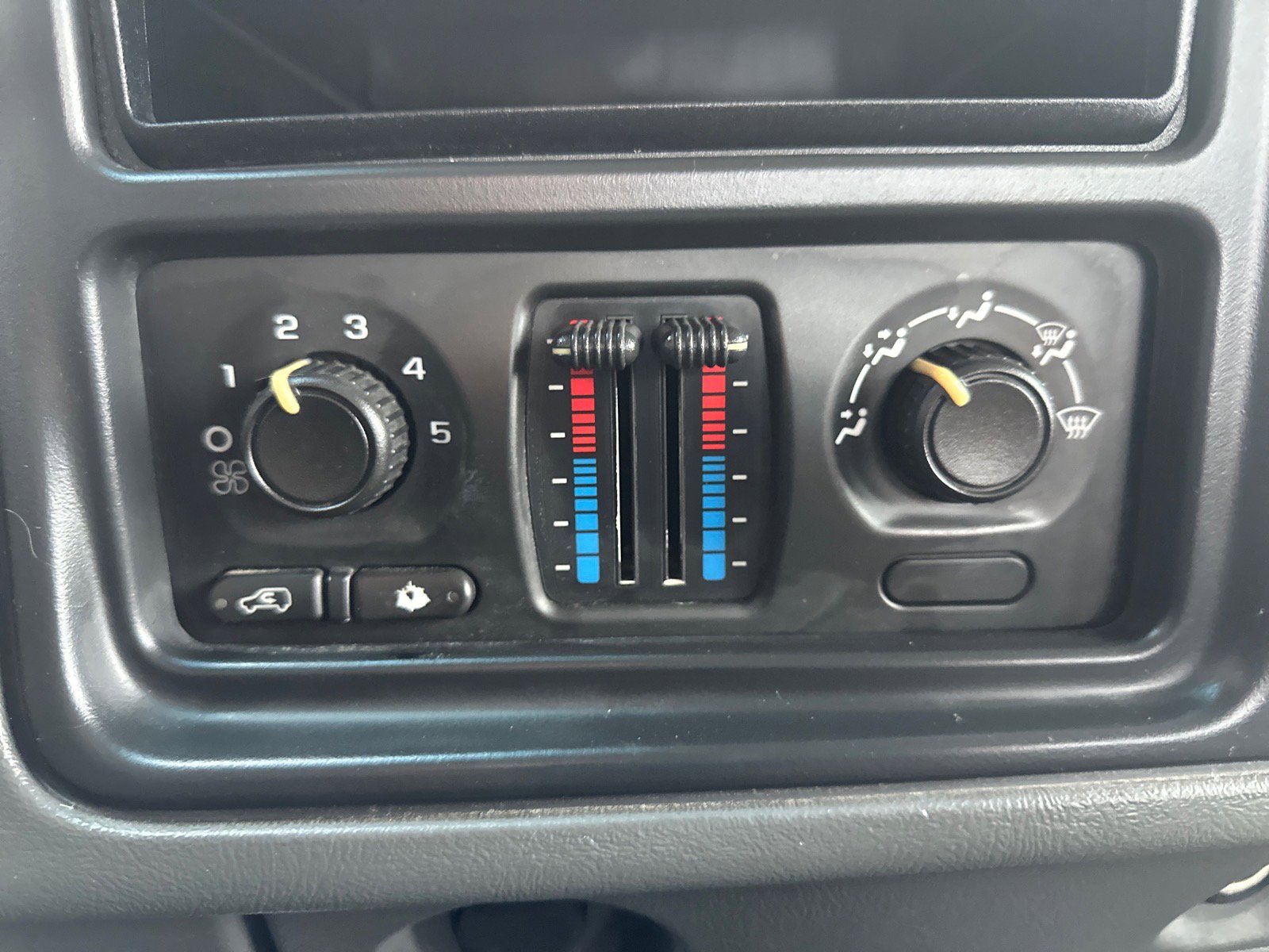 Used 2006 GMC Sierra 1500 W/T w/ Light Duty Power Package image 24