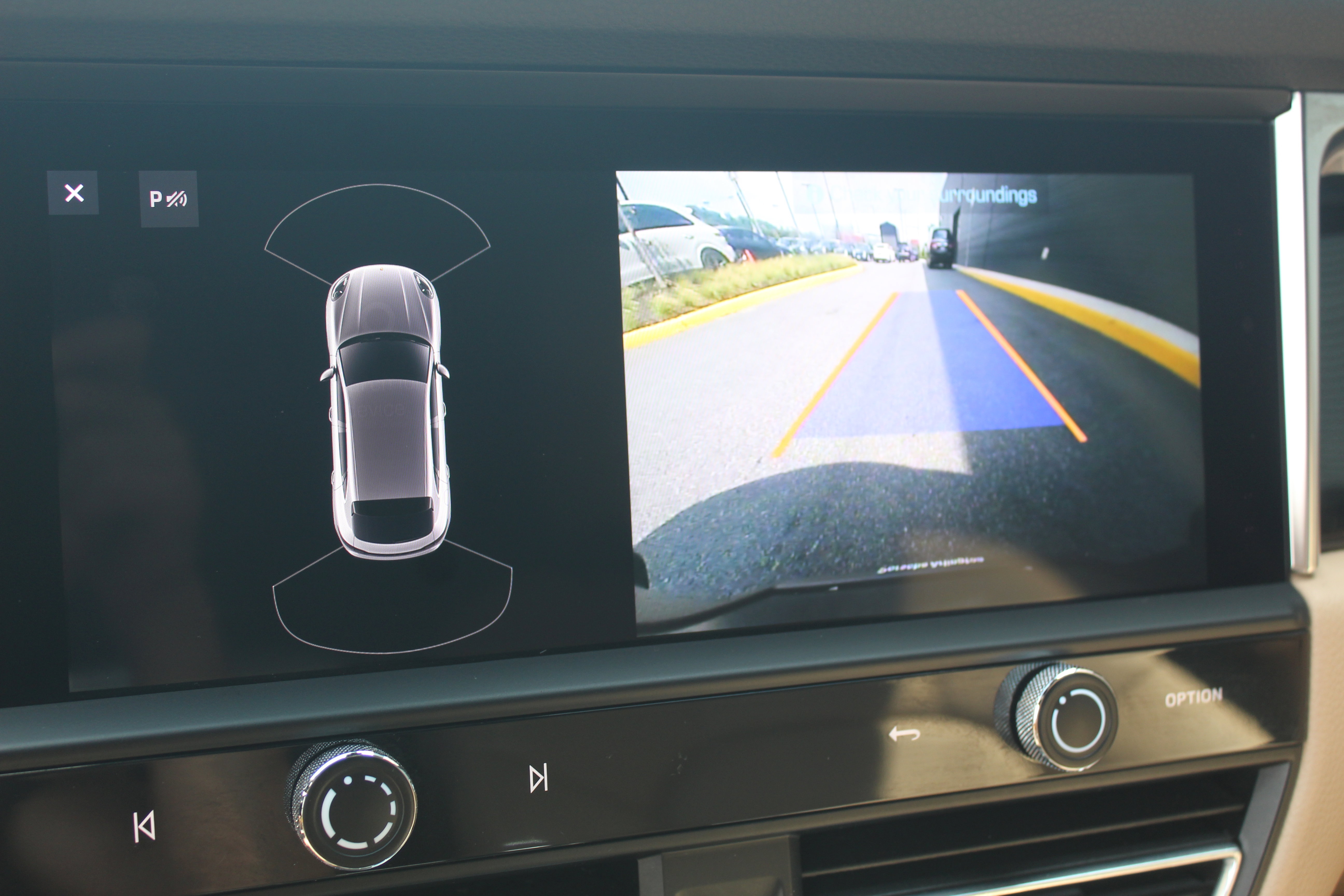 Certified 2022 Porsche Macan image 22