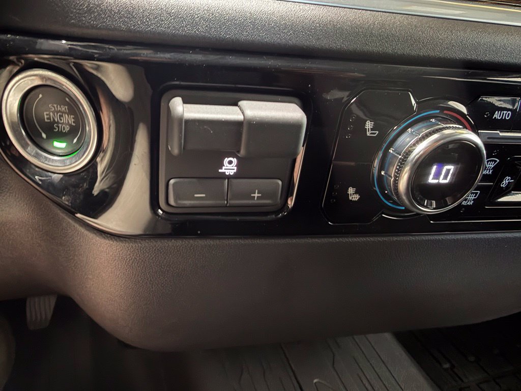 Used 2026 GMC Sierra 1500 Elevation w/ Elevation Select Package AWD/4WD image 7