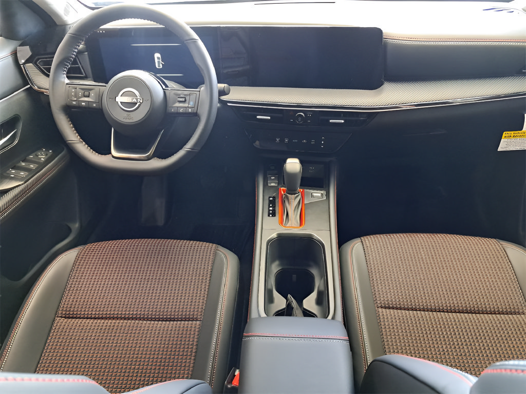 Certified 2025 Nissan Kicks SR FWD image 14
