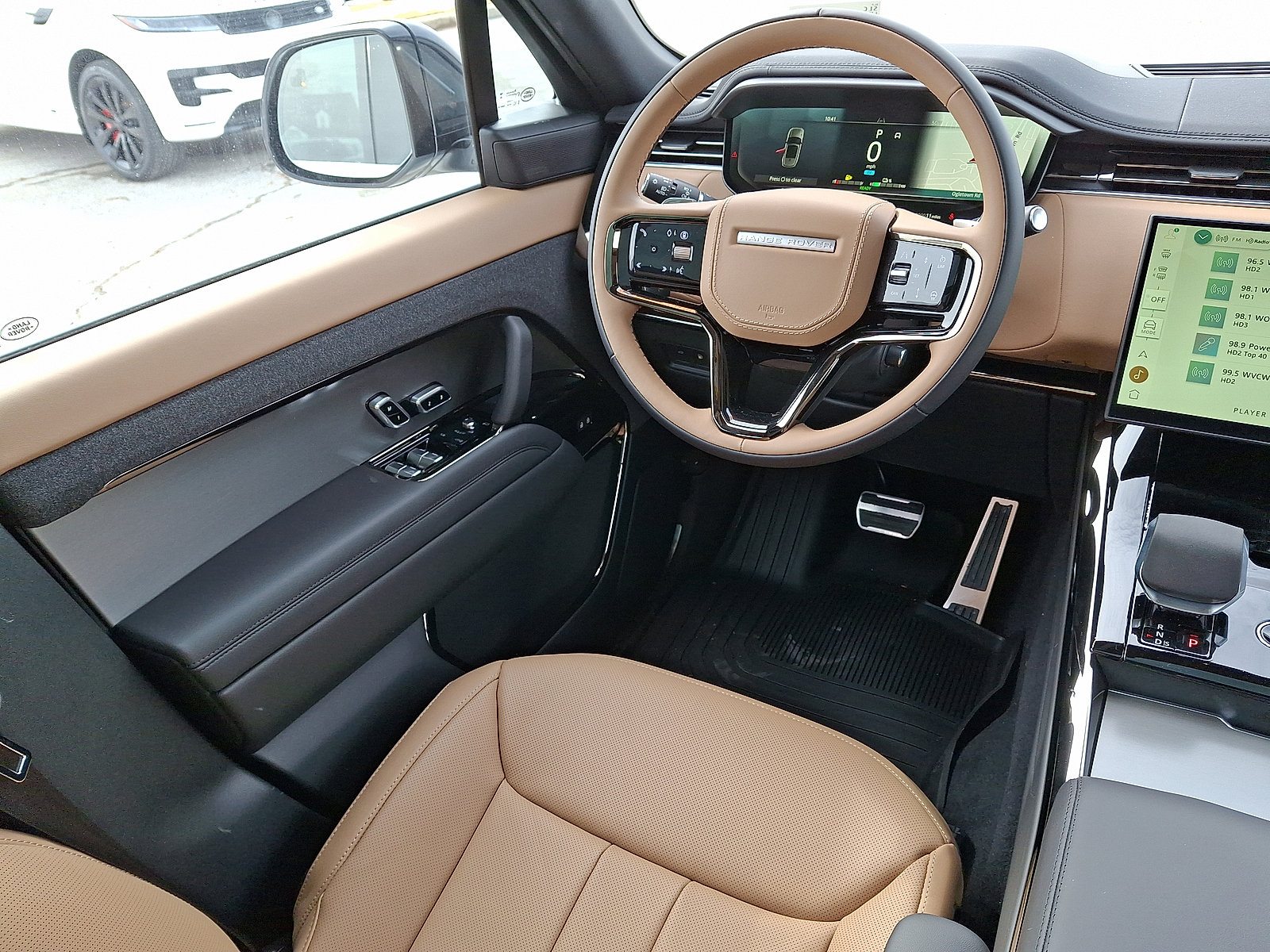 New 2026 Land Rover Range Rover Sport Dynamic SE image 12