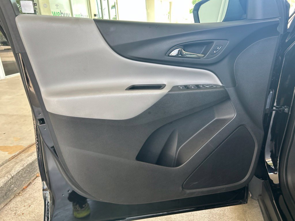 Used 2024 Chevrolet Equinox LS w/ LS Convenience Package FWD image 31