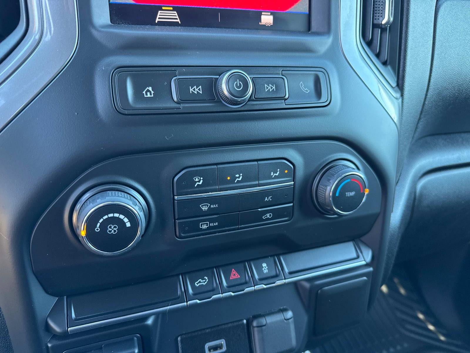 Used 2020 Chevrolet Silverado 2500 Custom w/ Custom Value Package image 23