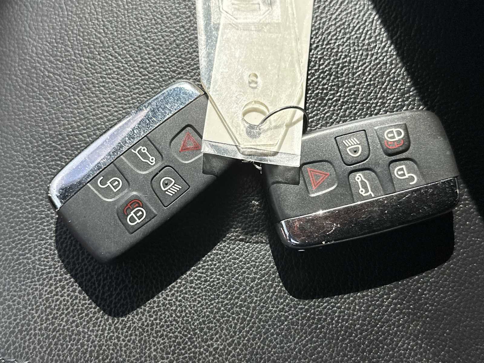 Used 2019 Land Rover Discovery Sport HSE image 26