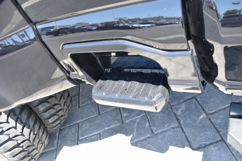 Used 2025 Ford F450 Lariat w/ FX4 Off-Road Package image 10