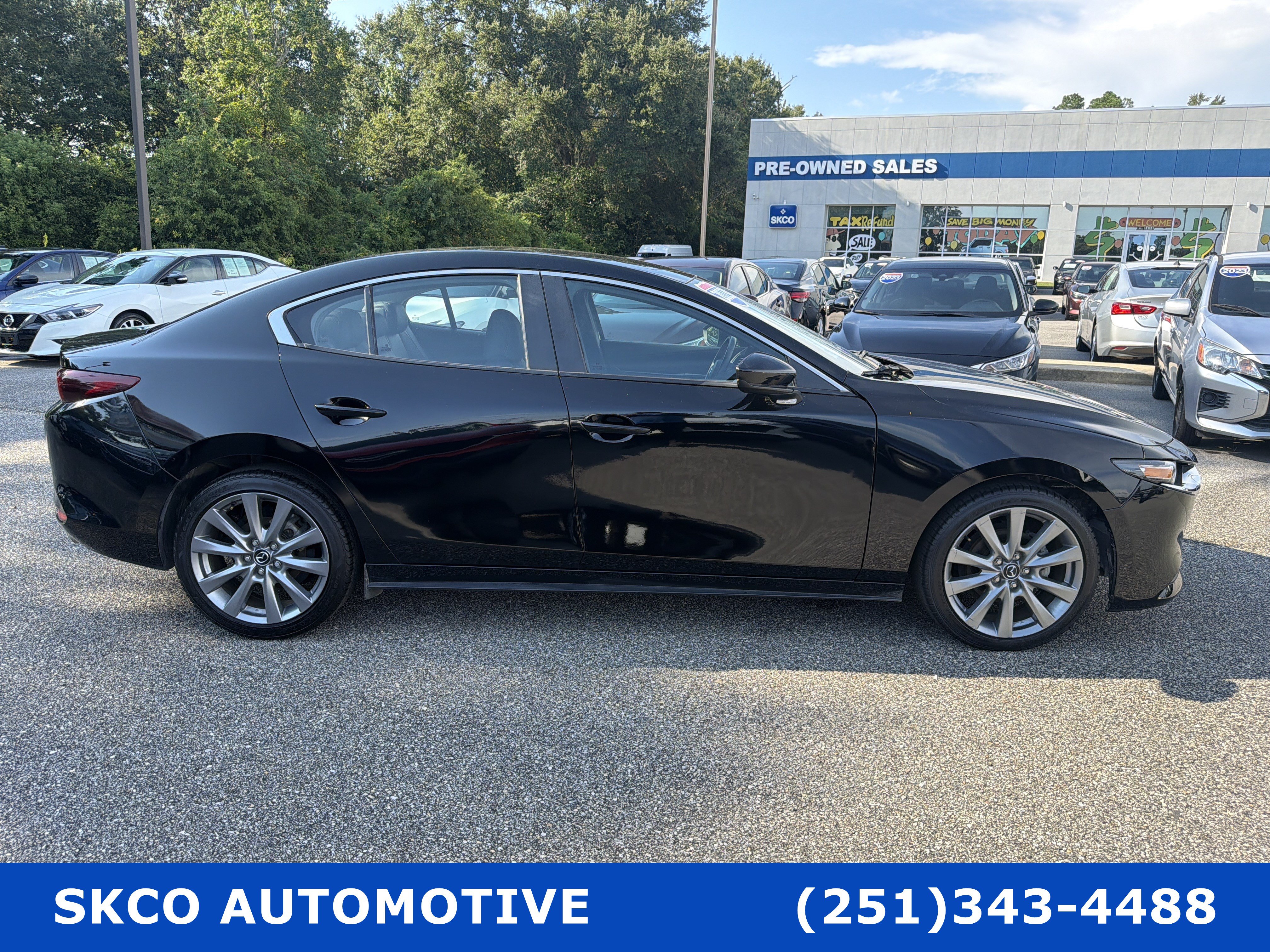 Used 2023 MAZDA MAZDA3 s FWD image 6