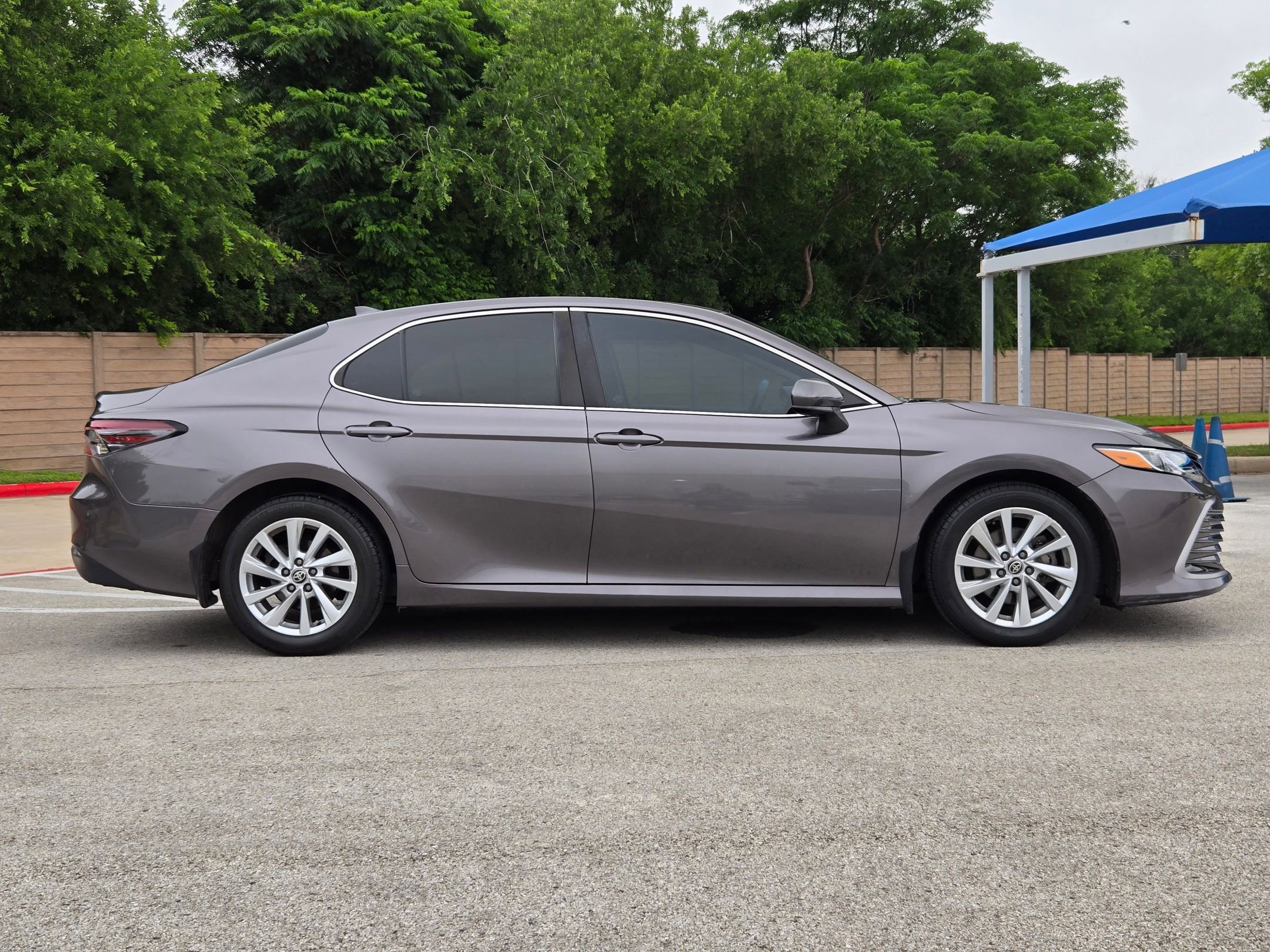 Used 2023 Toyota Camry LE FWD video 2