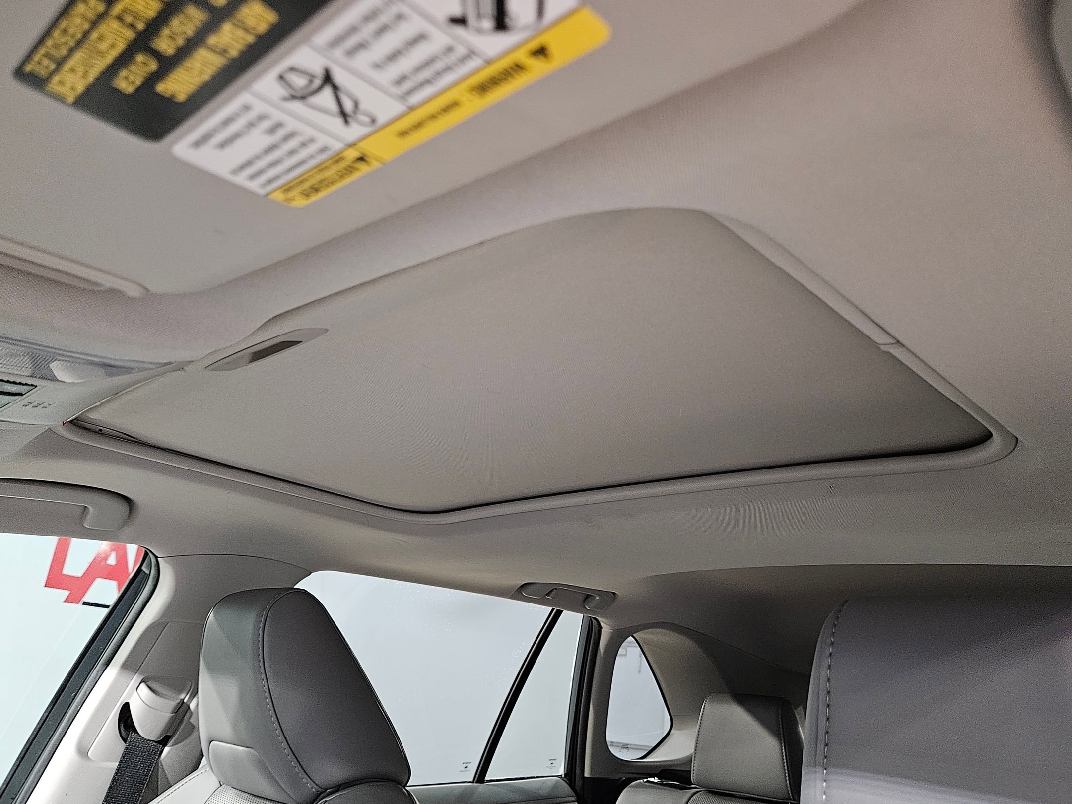 Used 2020 Toyota RAV4 Limited image 25