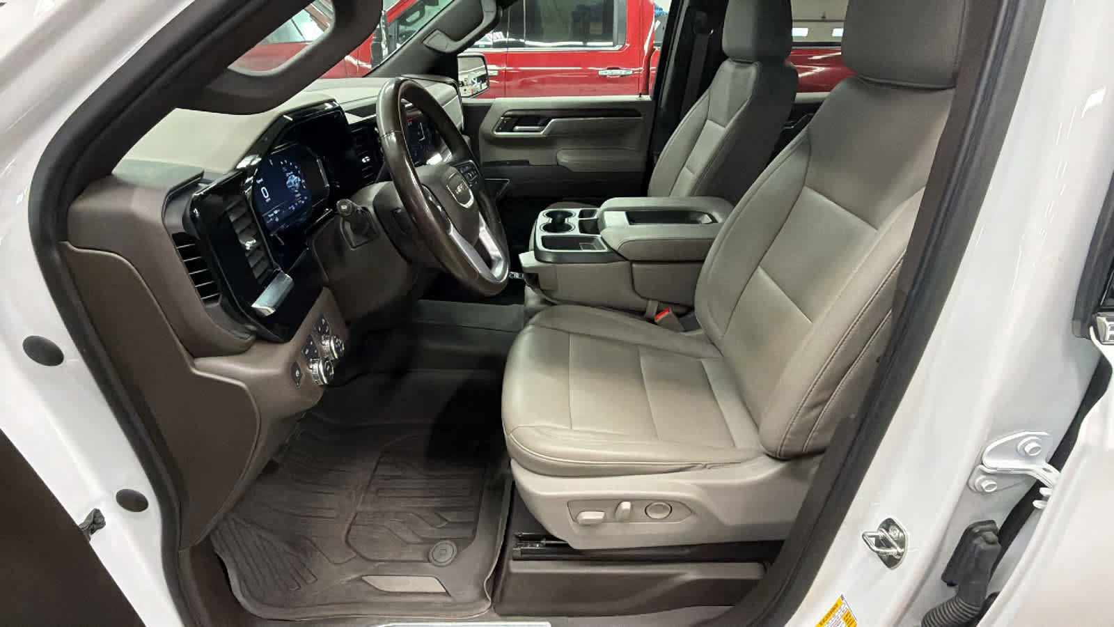 Used 2023 GMC Sierra 1500 SLT image 6