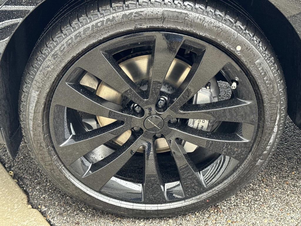 New 2026 Land Rover Range Rover Sport SE image 11