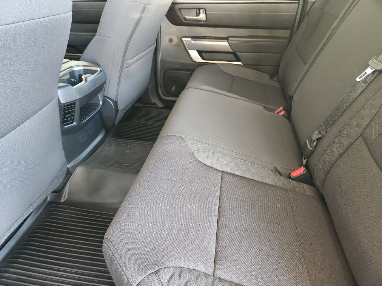 Used 2022 Toyota Tundra SR5 w/ TRD Off-Road Package AWD/4WD image 28