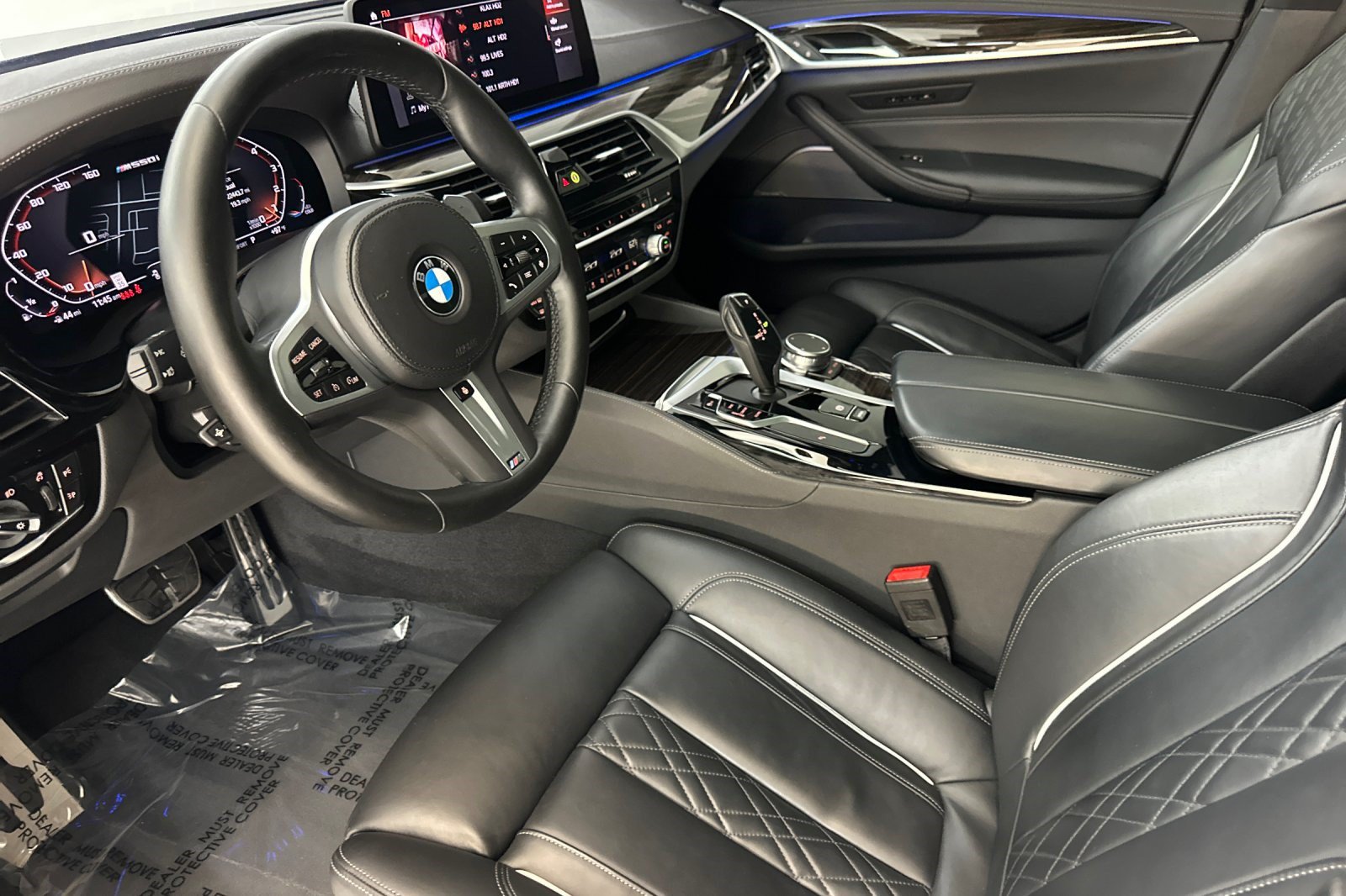 Certified 2023 BMW M550i xDrive AWD/4WD image 4