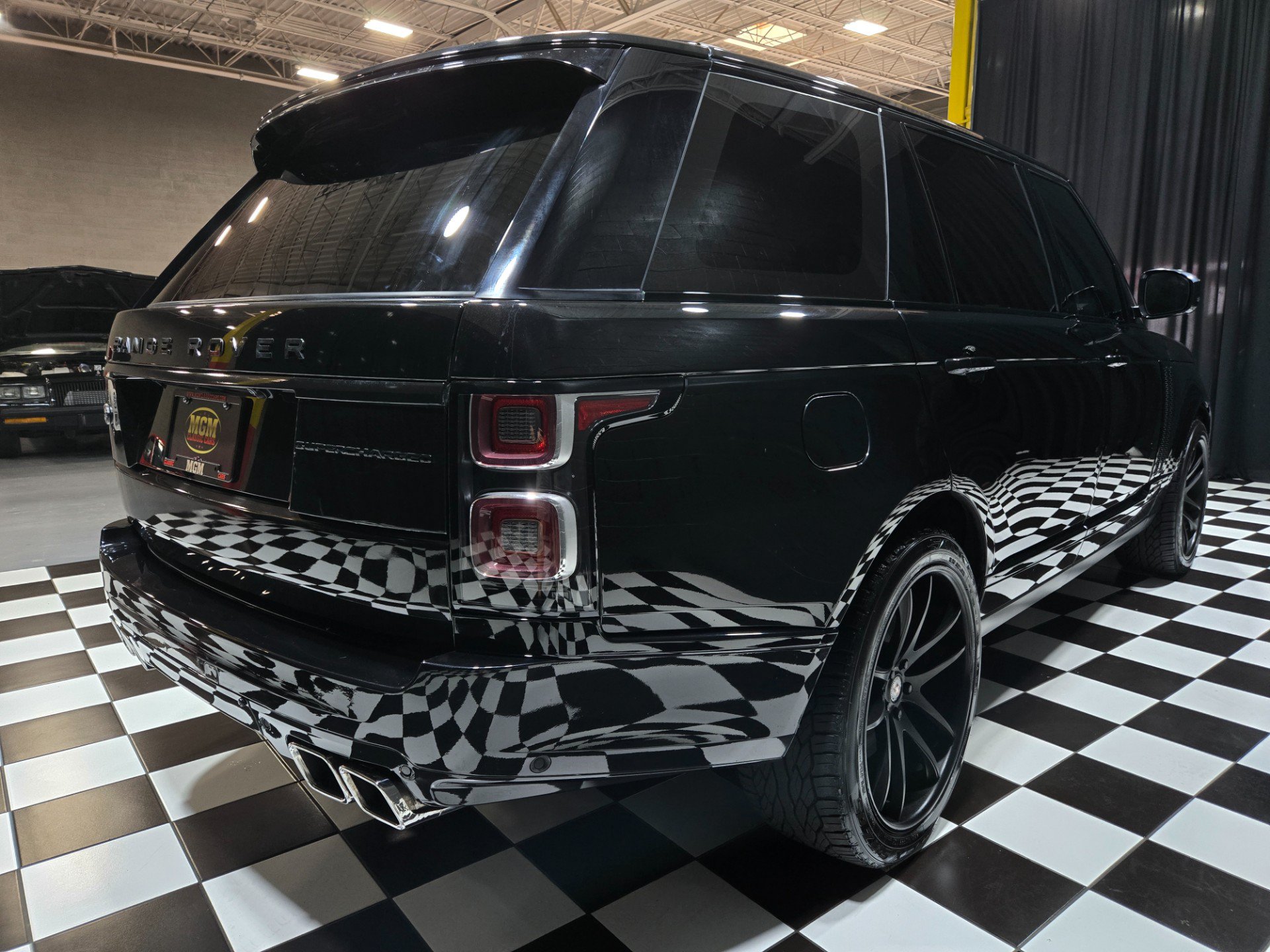 Used 2016 Land Rover Range Rover Long Wheelbase Supercharged AWD/4WD image 48
