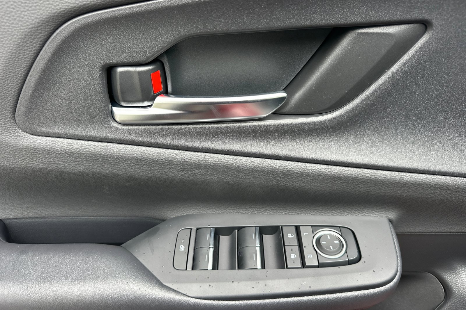 New 2026 Toyota Prius XSE image 9