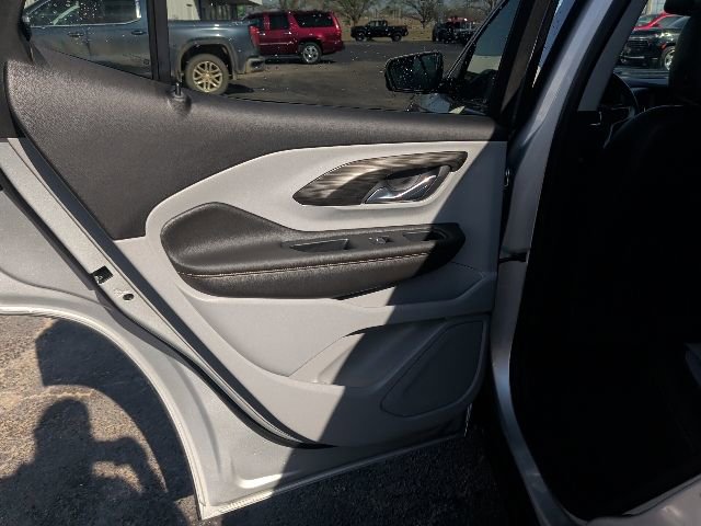 Used 2021 GMC Terrain SLT w/ Infotainment Package II image 13