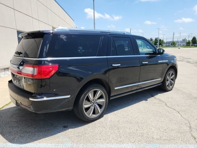 Used 2019 Lincoln Navigator L Reserve w/ Cargo Package AWD/4WD image 4