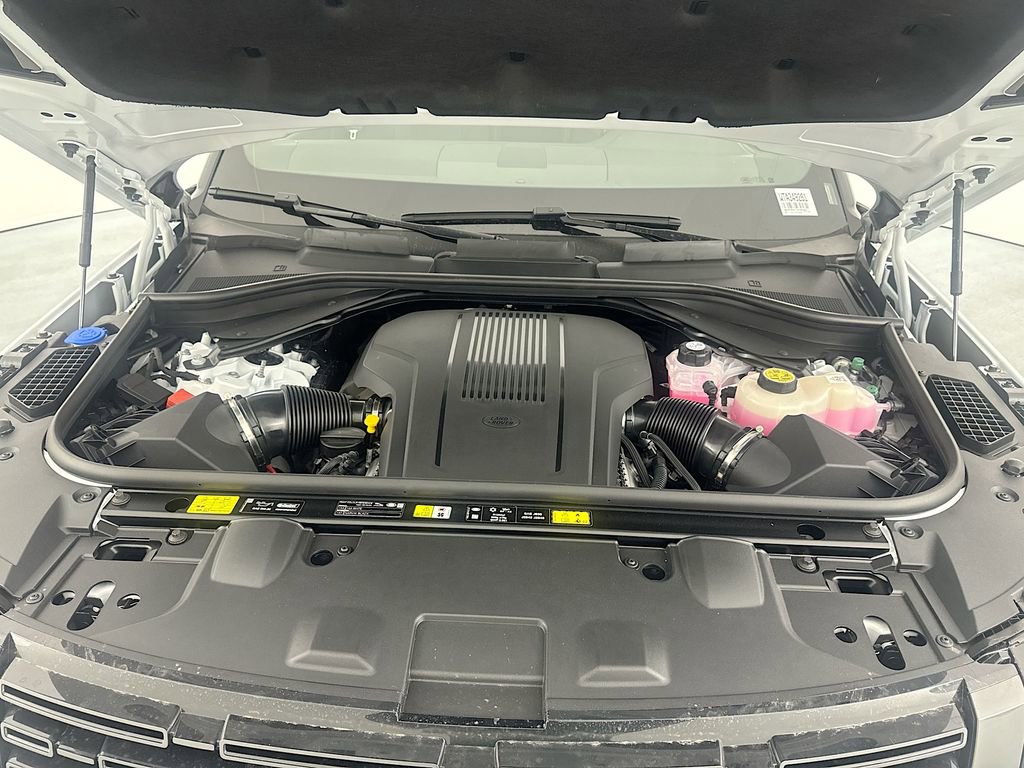 New 2026 Land Rover Range Rover SE image 29