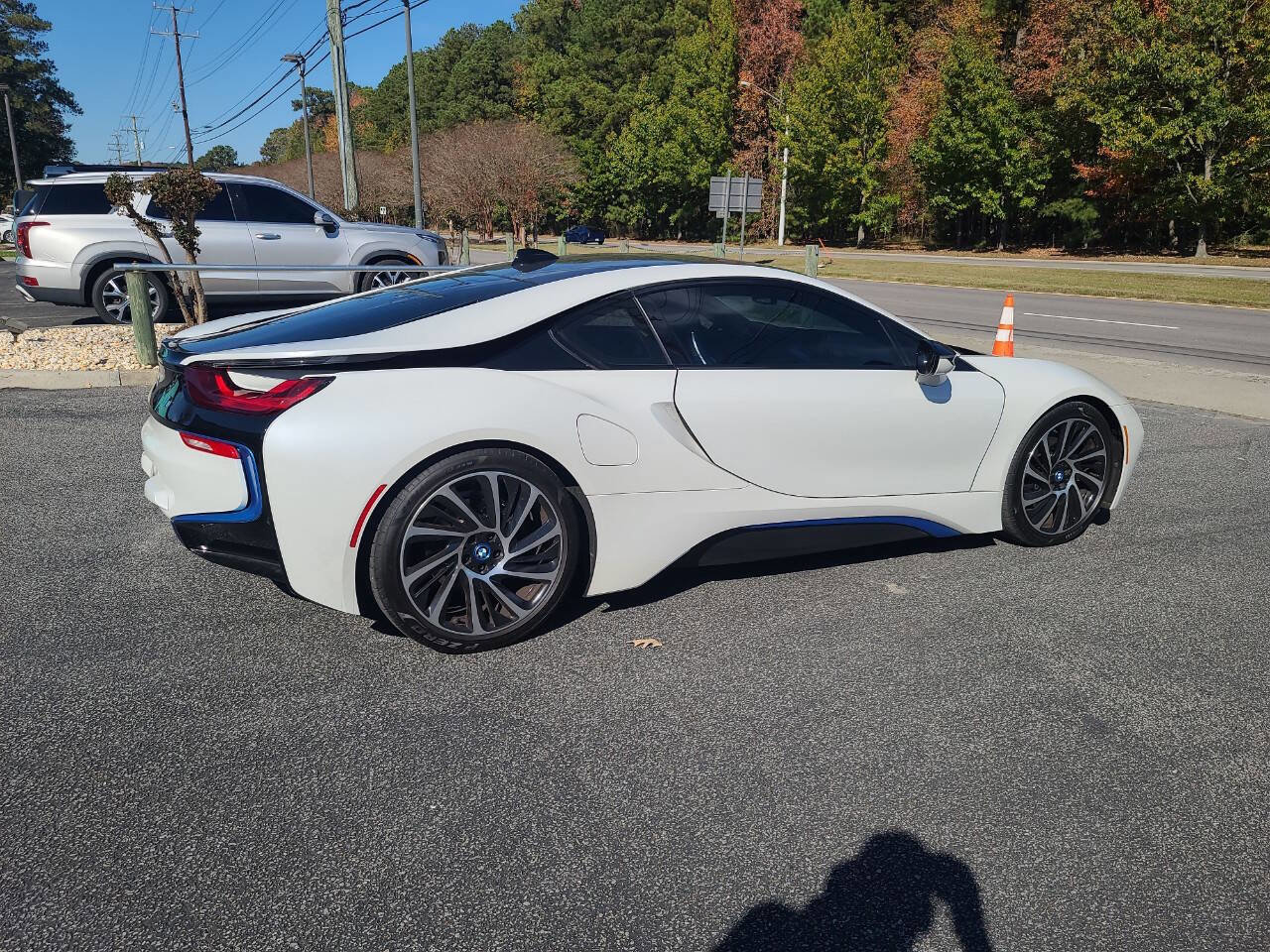 Used 2016 BMW i8 image 8