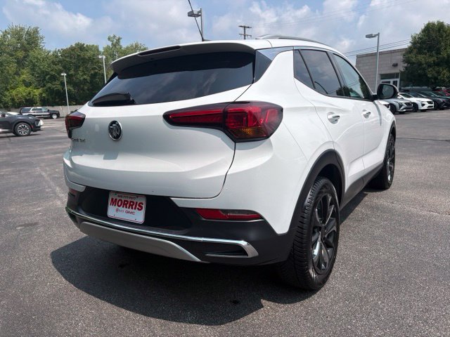 Used 2020 Buick Encore GX Essence w/ Experience Buick Package FWD image 5