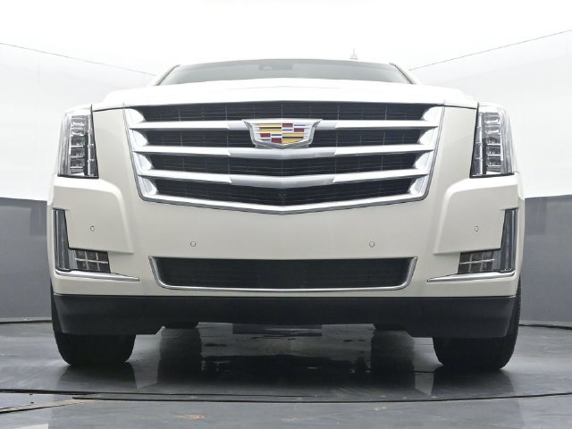 Used 2015 Cadillac Escalade Premium AWD/4WD image 46