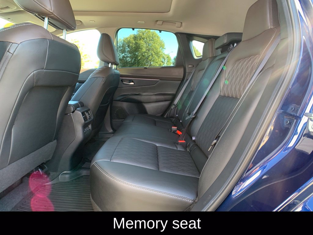 Certified 2025 Nissan Murano Platinum w/ Cargo Package AWD/4WD image 28