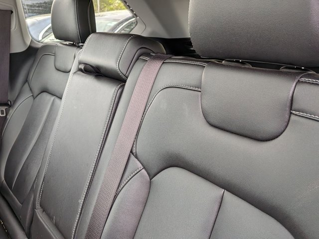 Used 2023 Jeep Grand Cherokee Limited image 14