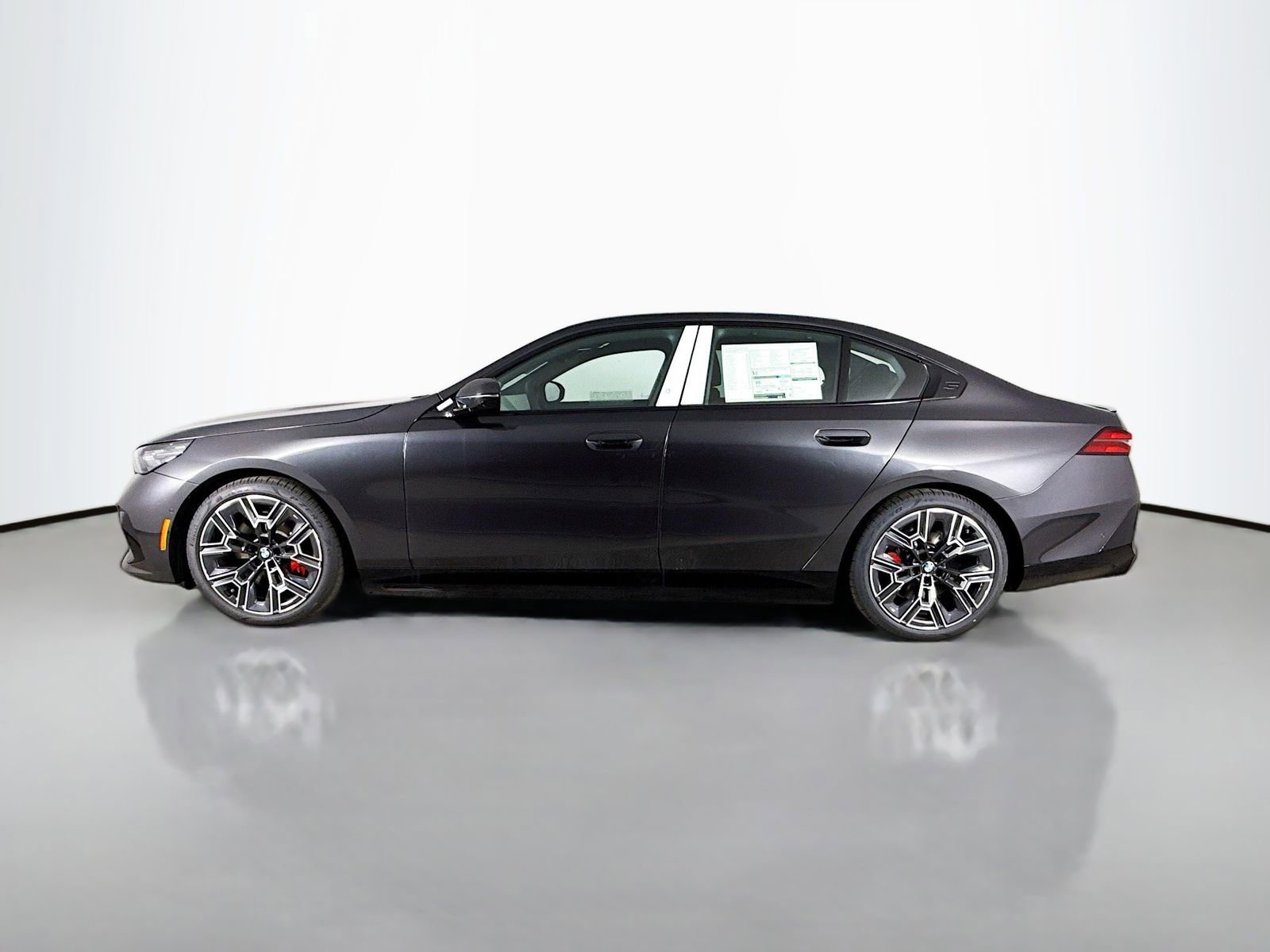 New 2026 BMW i5 eDrive40 w/ M Sport Package image 4