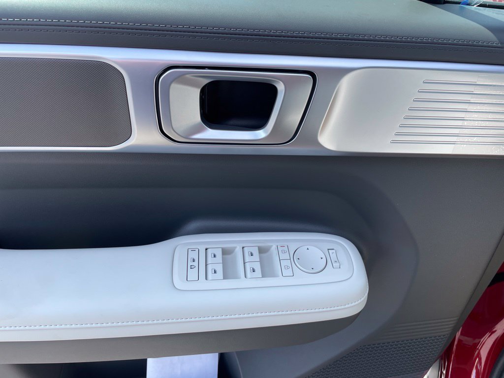 New 2026 Hyundai Santa Fe SEL FWD image 8