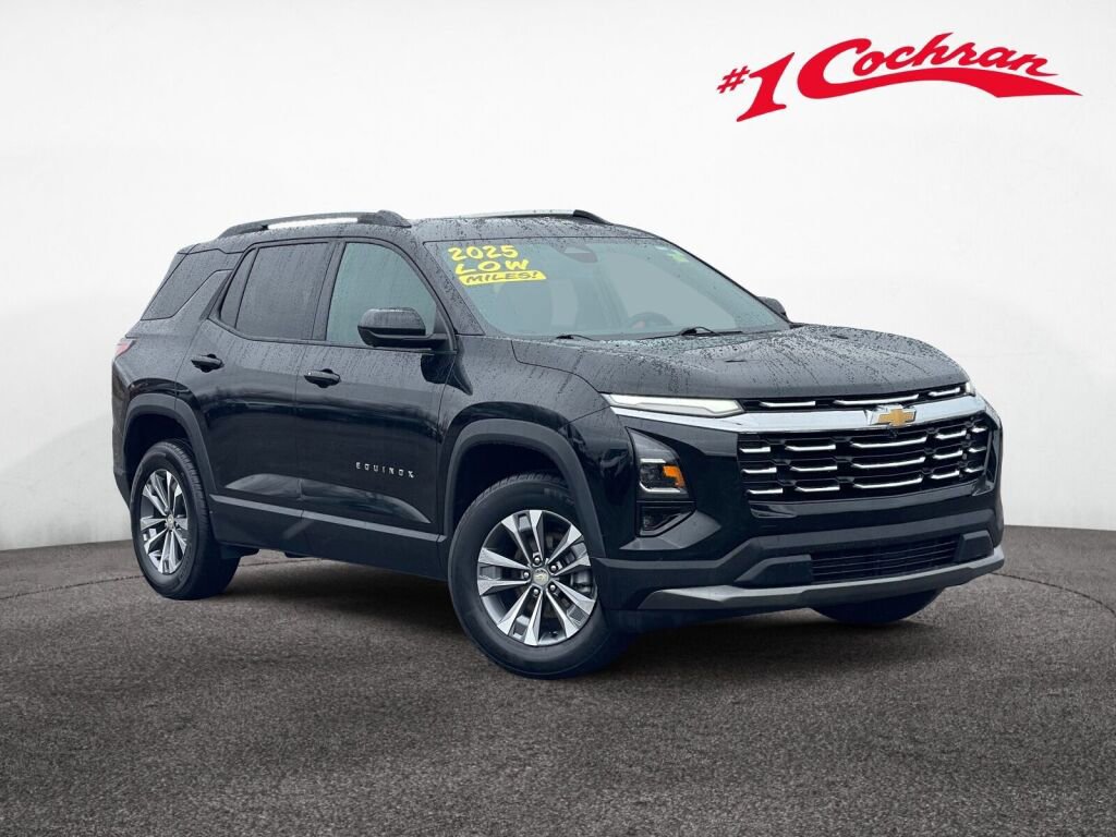 Used 2025 Chevrolet Equinox LT w/ Convenience Package II image 1