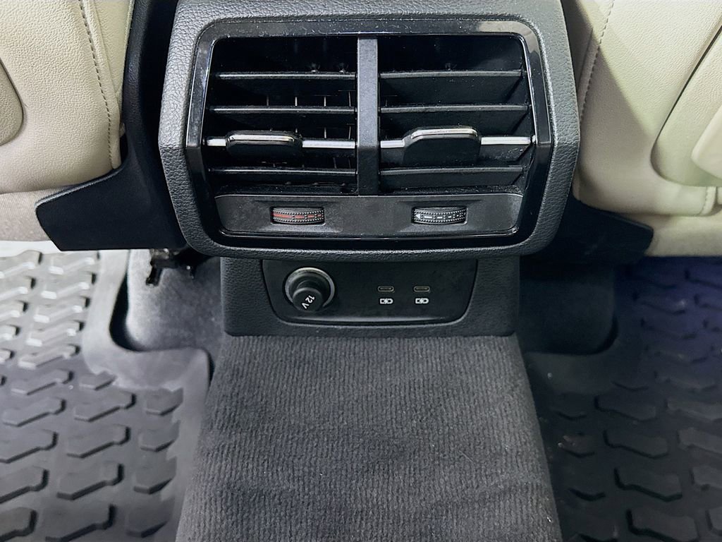 Used 2021 Audi Q3 2.0T Premium Plus w/ Premium Plus Package image 27