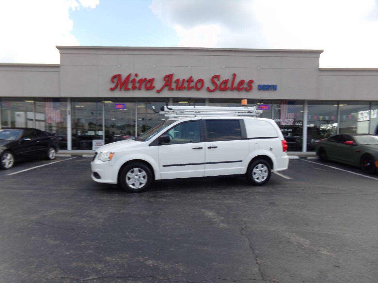 Used 2013 RAM C/V Tradesman FWD image 1