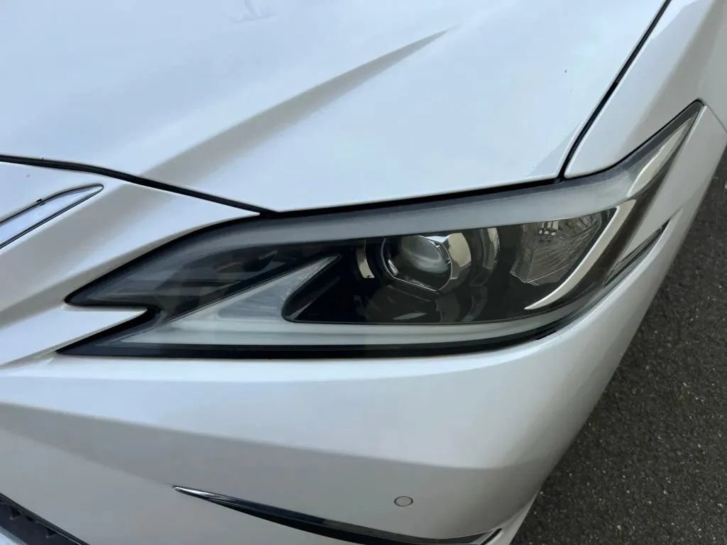Used 2020 Lexus ES 350 w/ Premium Package FWD image 32