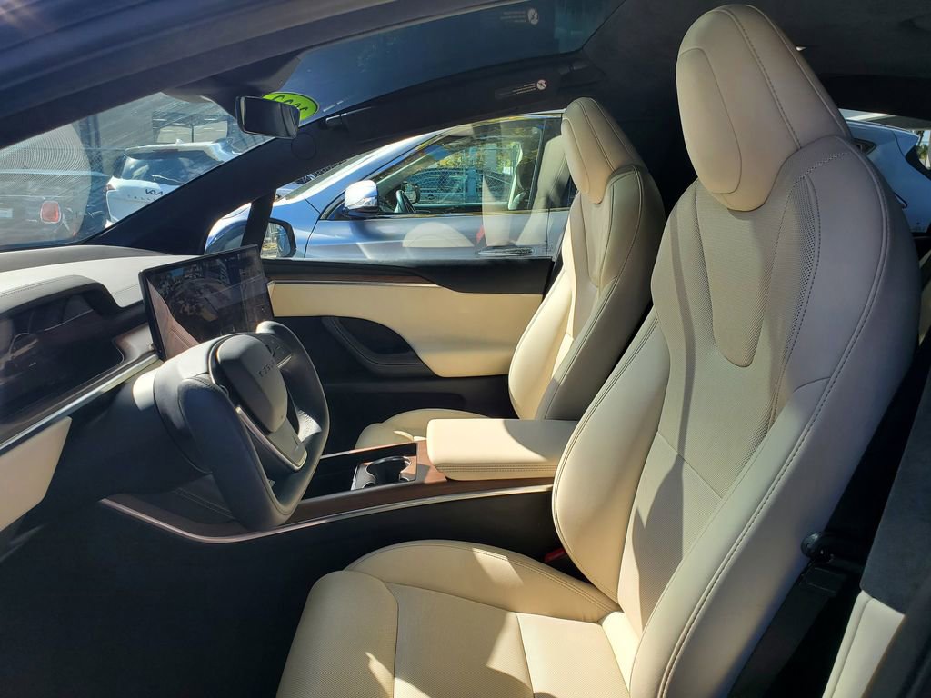 Used 2023 Tesla Model X image 15