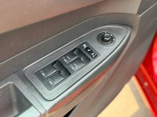 Used 2008 Chrysler 300 Touring w/ Comfort/Convenience Group RWD image 16